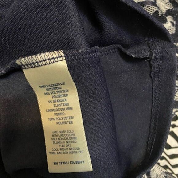 Rafaella Blue/Gray/White Paisley 3/4 sheer sleeves Peplum top, size L - Picture 5 of 5